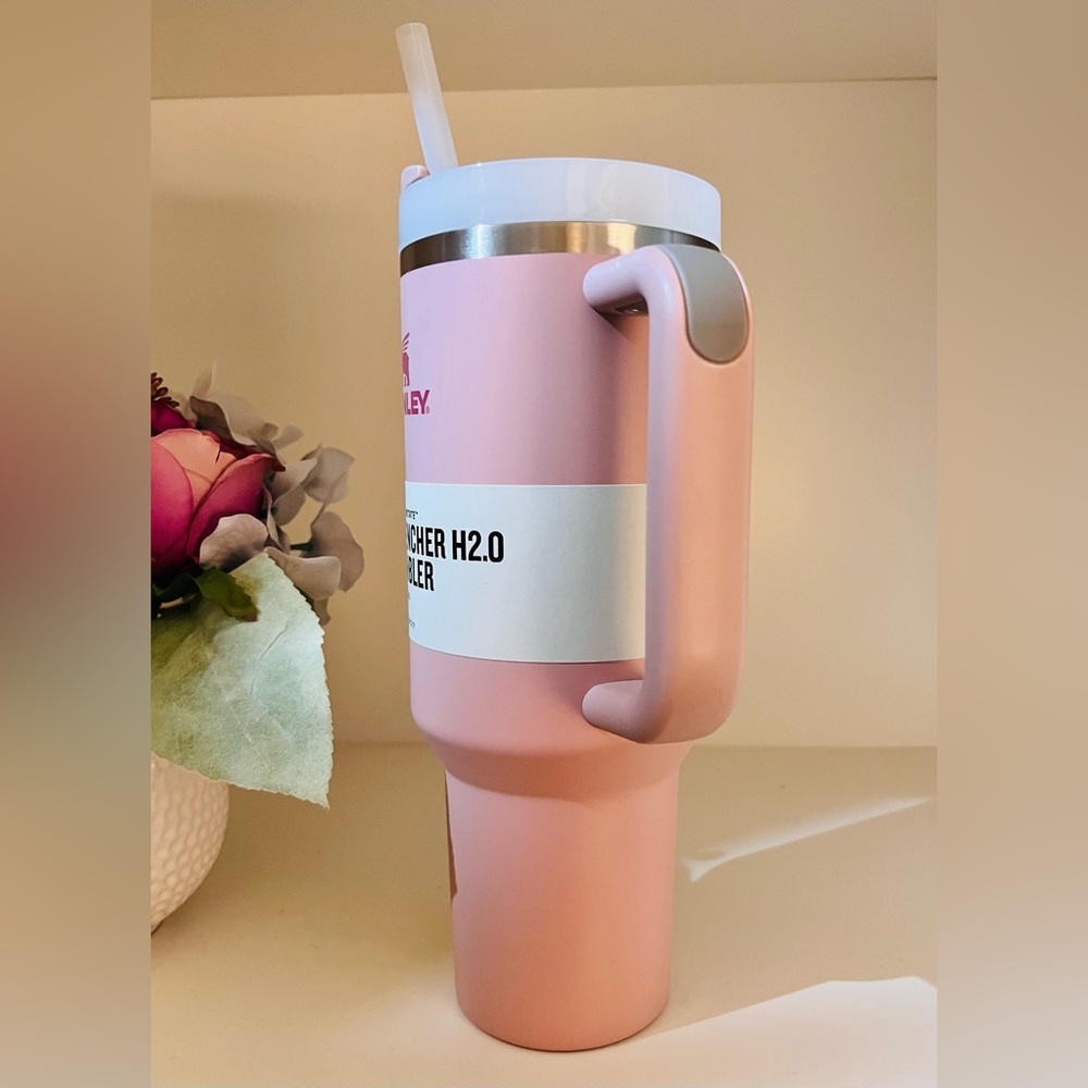 🎉LAST CHANCE🎉 Stanley 40 oz. Quencher H2.0 FlowState Tumbler Pink Dusk - Picture 7 of 8